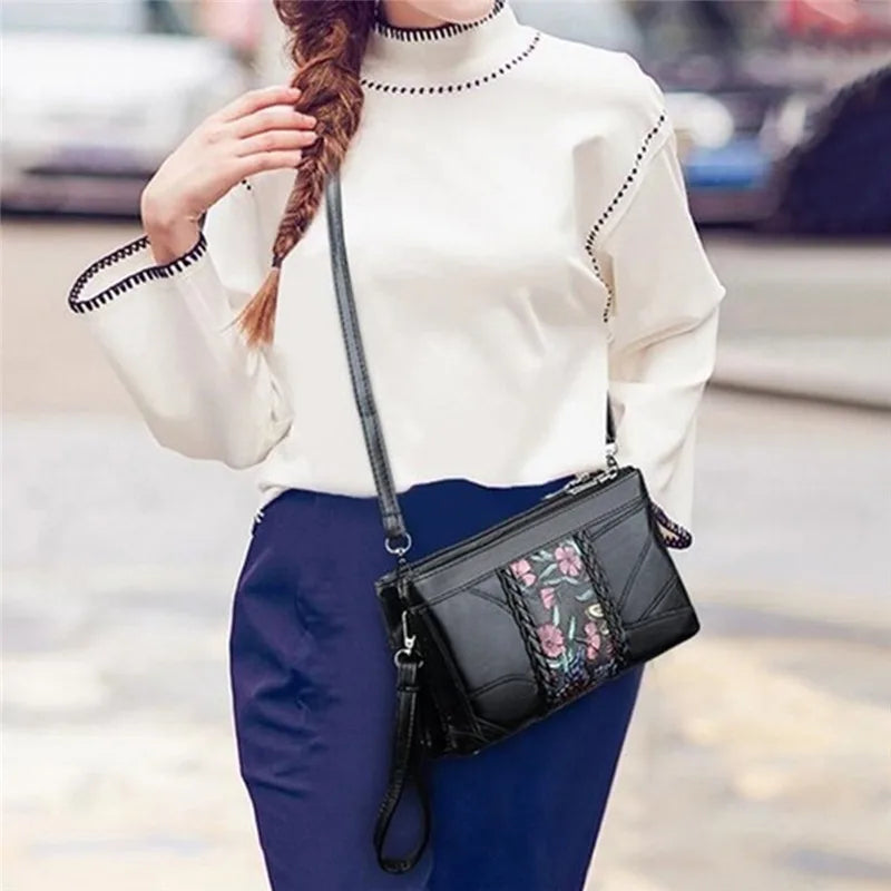 2022 New Genuine Leather Women Black Shoulder Bags Rivet Tassel Female Solid Colour Casual Handbags
