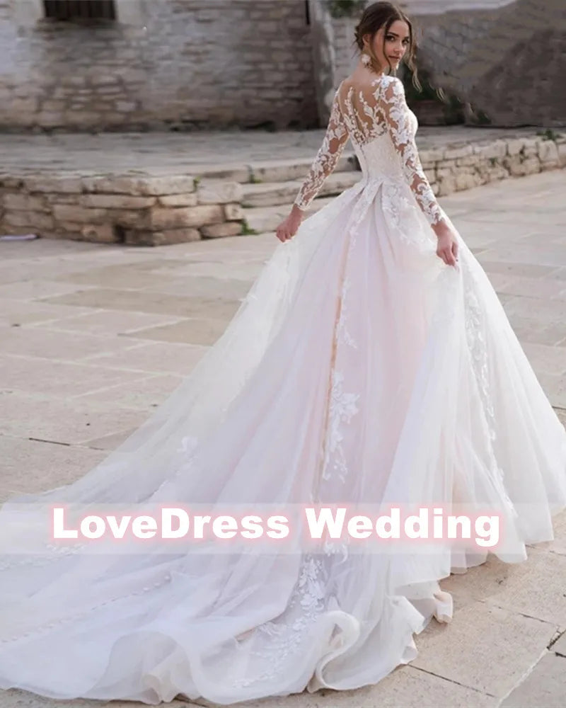 Luxury Pink Long Sleeves Wedding Dress Ball Gown Lace Appliques O-Neck Button Royal Train Bride Gowns Vestido De Novia Princess
