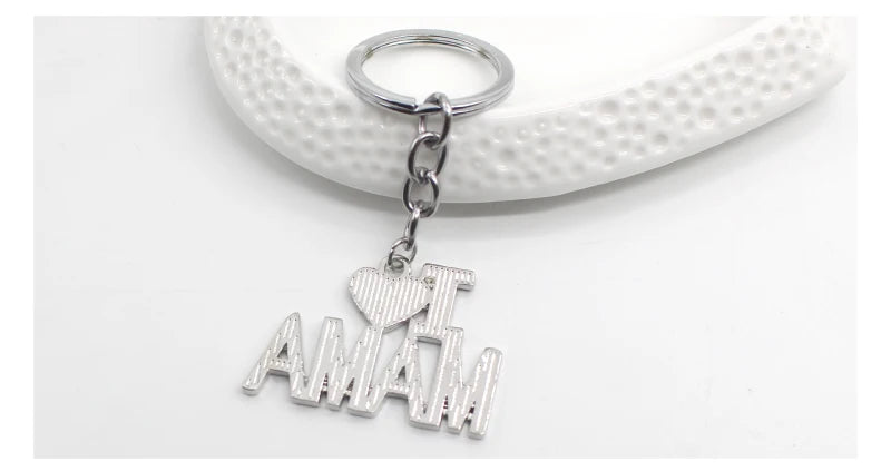 I Love MOM&MAMA&DAD&PAPA Hollow Letters Keychain for Women Men Jewelry Backpack Key Chain Father's Day and Mother's Day Gifts