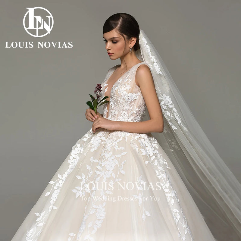LOUIS NOVIAS Wedding Dresses For Women 2023 Elegant Backless Beaded Flowers Embroidery Sleeveless Wedding Gown Vestidos De Novia