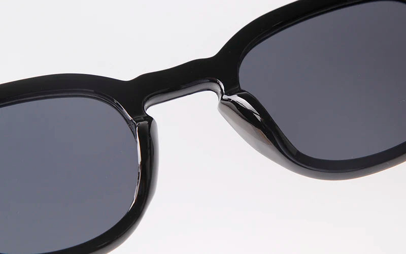 Vintage Tortoise Shell Round Sunglasses Women Men 2024 Brand Design Retro Rivet Yellow Blue Lens Square Sun Glasses Female UV400