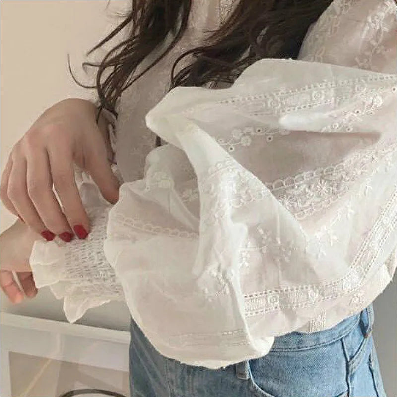 Blouses Women White Lace Lady Clothing Korean Fashion Elegant Hollow Out Teens Casual Simple Lantern Sleeve Solid Ins Design New