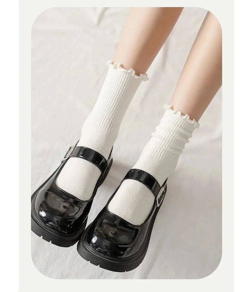5 Pairs /Lot Socks for Women Ruffle Middle Tube Ankle Short Breathable Black White Set Spring Autumn