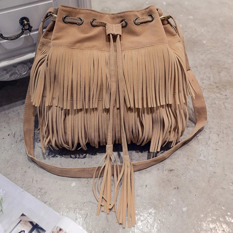 Fashion Retro Faux Suede Fringe Women Messenger Bags Tote New Tassel Shoulder Handbag Shoulder Crossbody Bag Tassel Bucket Bolsa