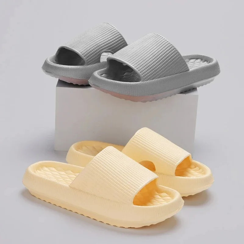 4cm Summer Non-slip Soft Cloud Slippers Women Comfy Eva Thick Platform Slides Woman Couple Bathroom Home Flip Flops