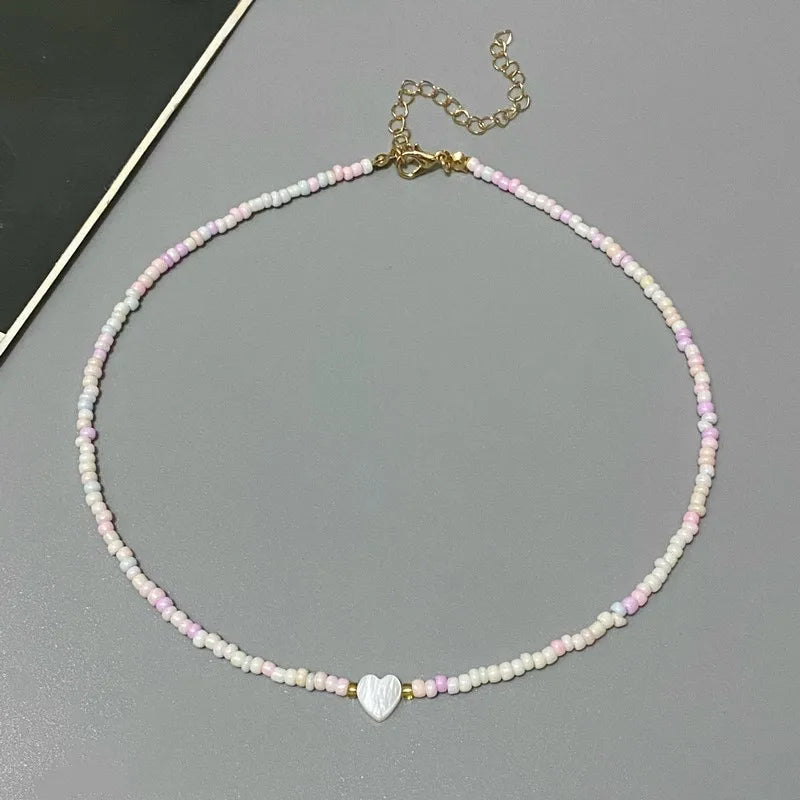 New Nature Shell Love Heart Choker Necklace for Girl Spring Summer Fashion Small Colorful Glass Beads Necklace Gift for Friend