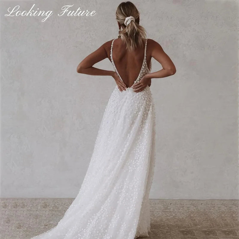 Elegant Tulle Wedding Dresse With Pocket Deep V-Neck Spaghetti Strap Bridal Gowns Beach Open Back Vestido de Novia Sweep Train