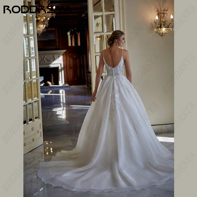 RODDRSYA Princess Wedding Dress For Women Sexy V-Neck Backless Robe De Soirée Spaghetti Strap A-line Bridal Gown Lace Applique