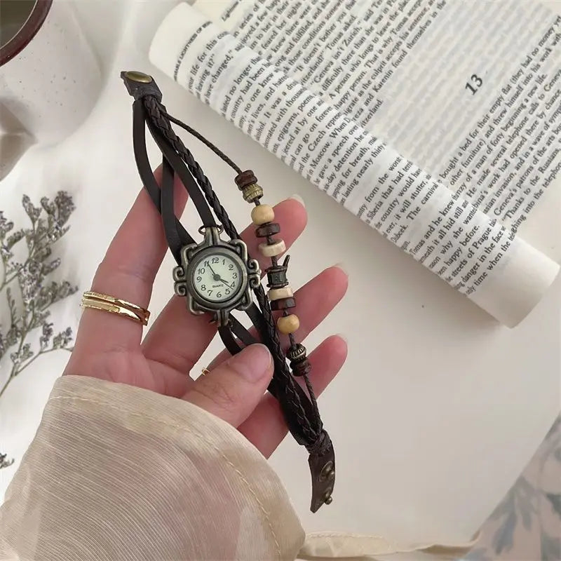 Elegant Fashion Ladies Dress Watches Vintage Wristwatches for Women Leatcher Band Small Dial Female Quartz Watch Montre Femme