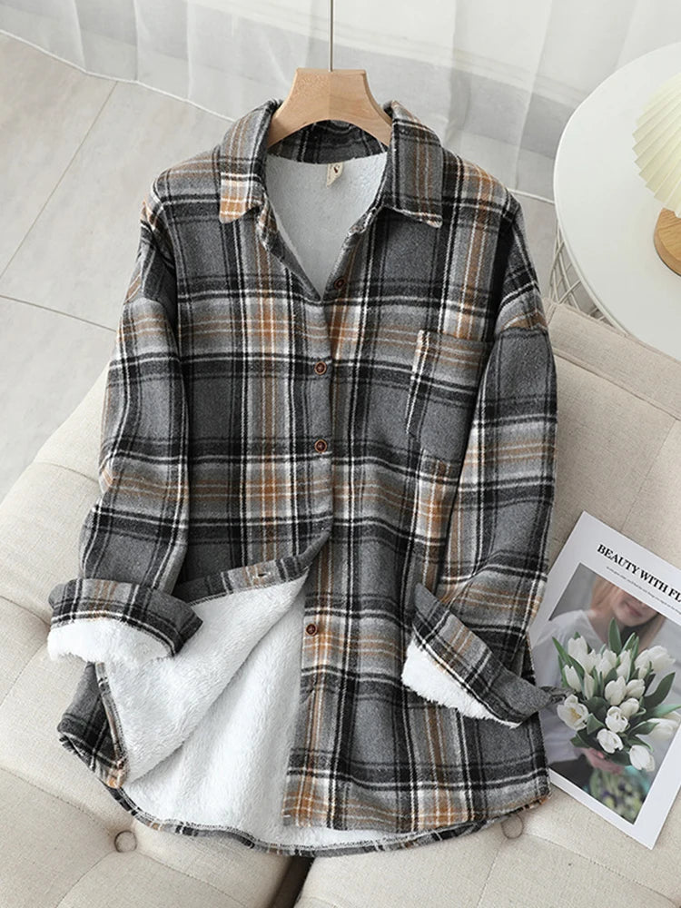 Women Velvet Thicken Plaid Shirts Blouses Autumn Winter Warm Shirts Casual Loose Single Breasted Tops Vintage Long Sleeve Pocket