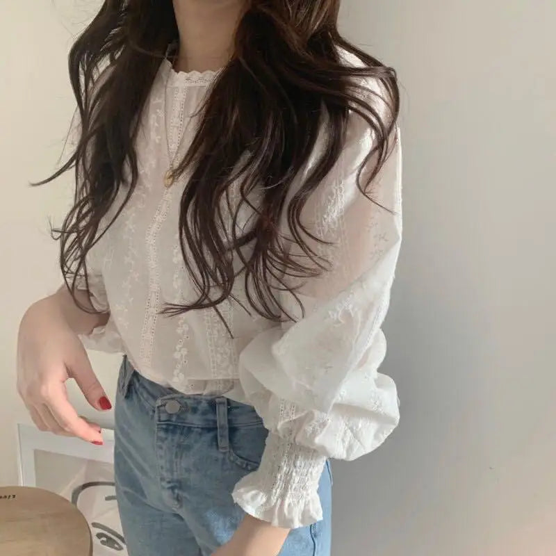 Blouses Women White Lace Lady Clothing Korean Fashion Elegant Hollow Out Teens Casual Simple Lantern Sleeve Solid Ins Design New