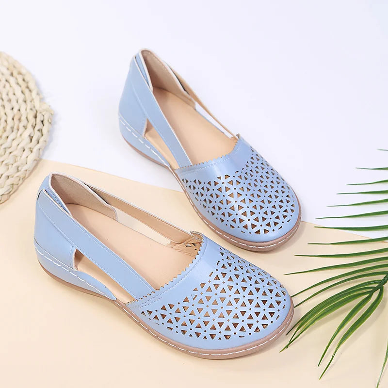 Summer plus size casual ladies sandals European and American thick bottom hollow solid color ladies single shoes wedge sandals